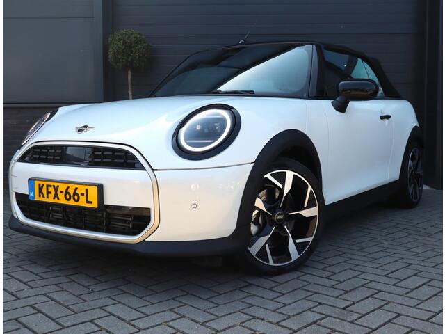 Mini COOPER Cabrio 2.0 C Favoured | HUD | Camera | Carplay | Leer | Stoel en Stuurverwarming | 18 Inch