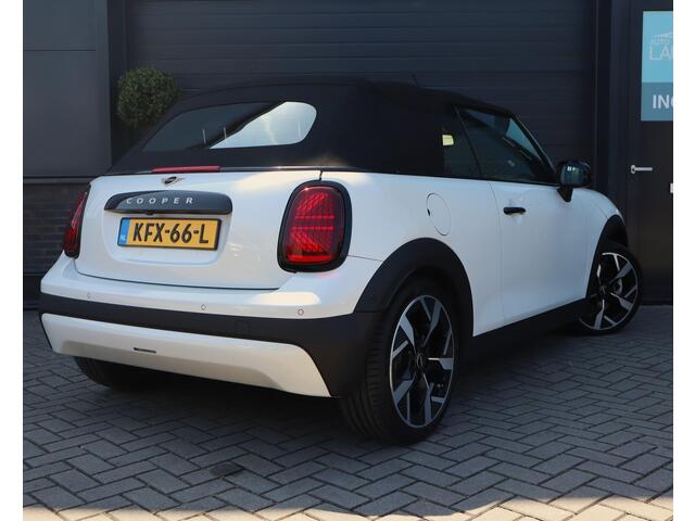 Mini COOPER Cabrio 2.0 C Favoured | HUD | Camera | Carplay | Leer | Stoel en Stuurverwarming | 18 Inch