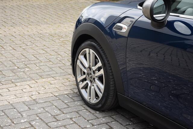 Mini COOPER 3-Deurs 1.5 Chili Serious Business | 1e eigenaar | Volledig BMW-MINI onderhouden | Zomer /- winterbandenset |