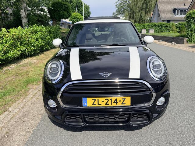 Mini COOPER 1.5 AUT 136PK JCWoSchaalstoelenoPano