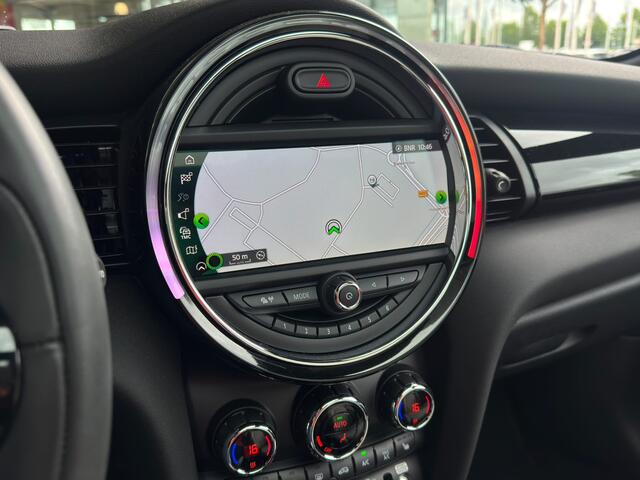 Mini COOPER 3-Deurs 1.5 60 Years Edition Pano / H&K Audio / Leer / Head-up / LED / Clima / Cruise
