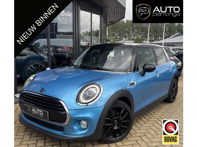 Mini COOPER 5-Deurs 1.5 Chili 136PK | PANO | NL AUTO | Luxe Stoelen | Parkeersensoren | Airco | Navigatie | Cruise Control | 2 Sleutels | Lichtmetalen Velgen |