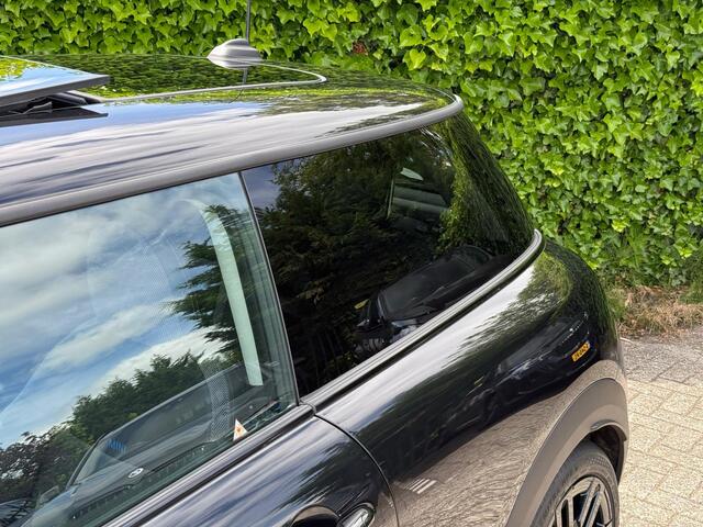 Mini COOPER Mini 1.5 C | Classic S | Panorama | Stuur + Stoelverw. | Harman/Kardon | Head-Up