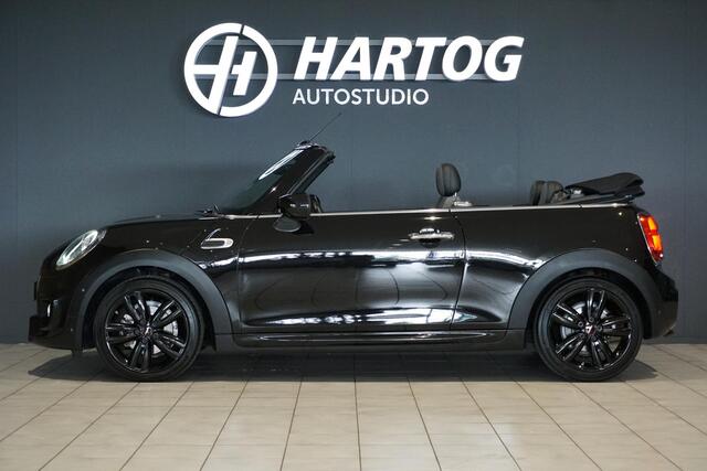 Mini COOPER Cabrio 1.5 Sidewalk Edition JCW + CAMERA / APPLE CARPLAY / STOELVERWARMING