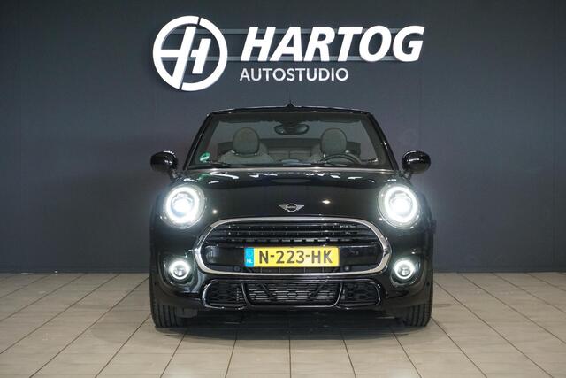 Mini COOPER Cabrio 1.5 Sidewalk Edition JCW + CAMERA / APPLE CARPLAY / STOELVERWARMING