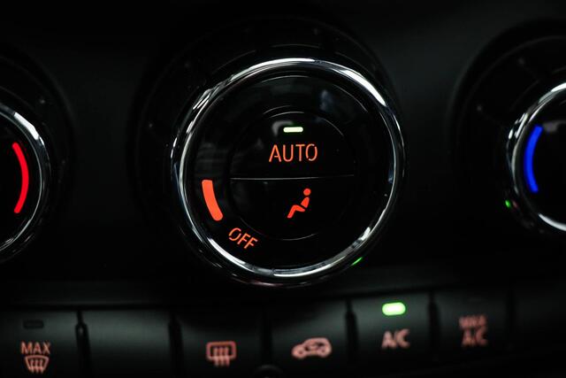Mini COOPER 3-Deurs 1.5 Serious Business | PANORAMADAK | HARMAN KARDON | CLIMA | NAVIGATIE | PDC | 17"