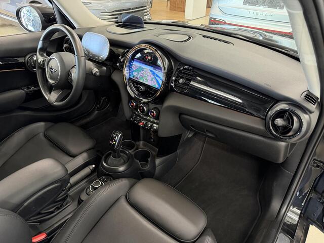 Mini COOPER 5-Deurs 1.5 MINI Yours | Pano | Leer | Stoelverw. | HUD | Navi | LED | Camera ( Vestiging - Nieuwegein )