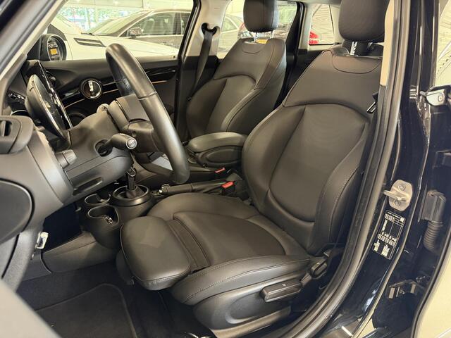 Mini COOPER 5-Deurs 1.5 MINI Yours | Pano | Leer | Stoelverw. | HUD | Navi | LED | Camera ( Vestiging - Nieuwegein )