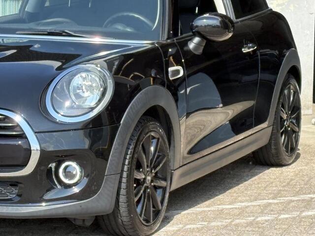 Mini COOPER 3-Deurs 1.5 | NAP | Navigatie | Cruise Control | Airco | BT-Telefoonfunctie |