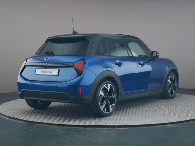 Mini COOPER 5-Deurs 1.5 C Classic L