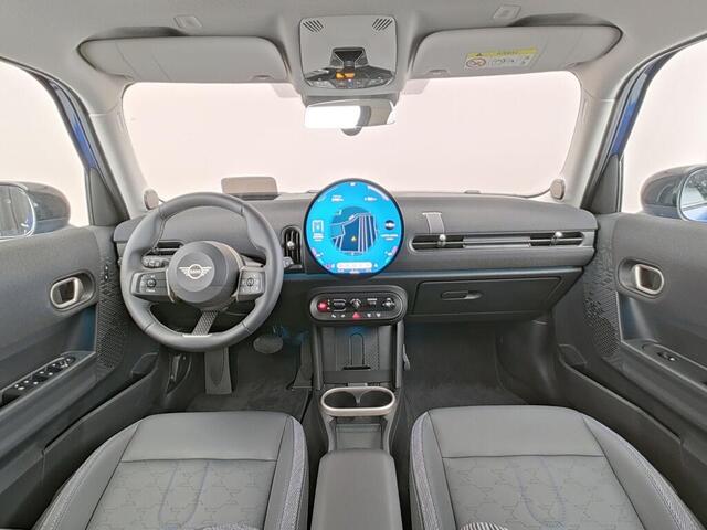 Mini COOPER 5-Deurs 1.5 C Classic L