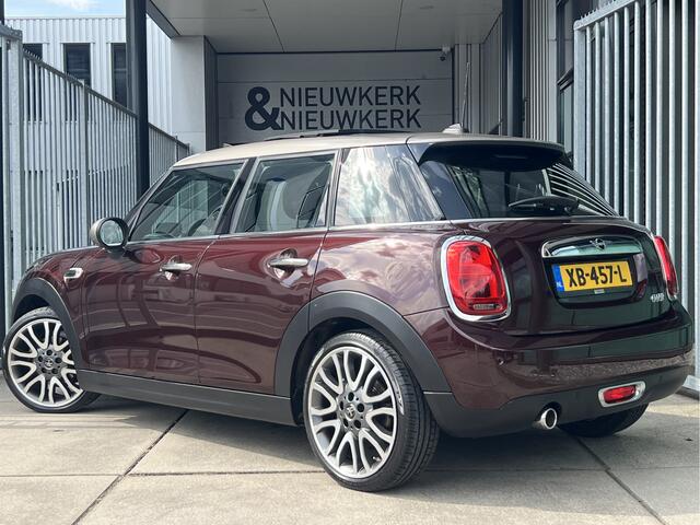 Mini COOPER 5-Deurs 1.5 Pure Burgundy Edition | SCHUIF/KANTELDAK | HEAD-UP DISPLAY | HARMAN/KARDON | LEDER | CARPLAY/ANDROID | LMV 18'' | NAVI | STOELVERWARMING | PDC V+A | KEYLESS | CRUISE CONTROL | CLIMATE CONTROL | LED