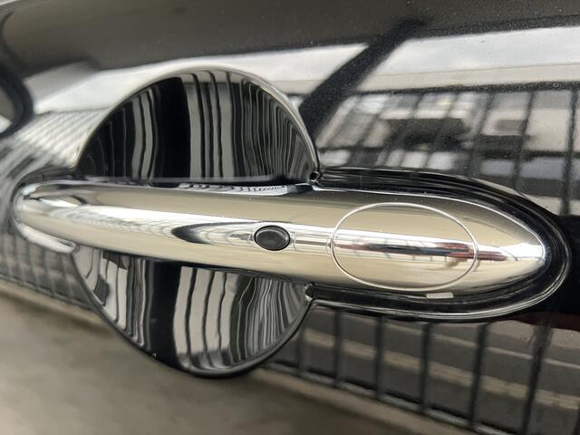 Mini COOPER 5-Deurs 1.5 Classic | SCHUIF/KANTELDAK | HEAD-UP DISPLAY | HARMAN/KARDON | CAMERA | CARPLAY/ANDROID | NAVI | STOELVERWARMING | PDC V+A | LMV | KEYLESS | CRUISE CONTROL | CLIMATE CONTROL | LED | DAB