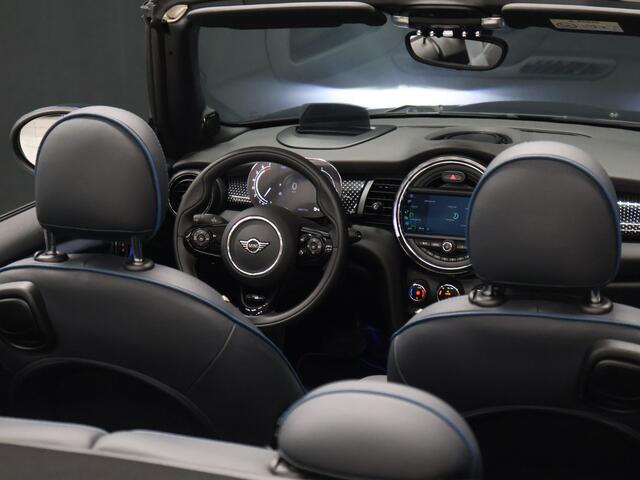 Mini COOPER Cabrio 1.5 Sidewalk Edition [APPLE CARPLAY, HARMAN KARDON, STOELVERWARMING, HEAD UP, DIGITAL DASH, CAMERA, CRUISE CONTROL, PDC V+A, NAVIGATIE, NIEUWSTAAT]