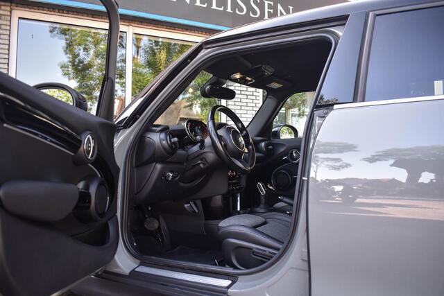 Mini COOPER 5-Deurs 1.5 Camden Edition Navi Prof. Keyless Stoelverwarming Carplay