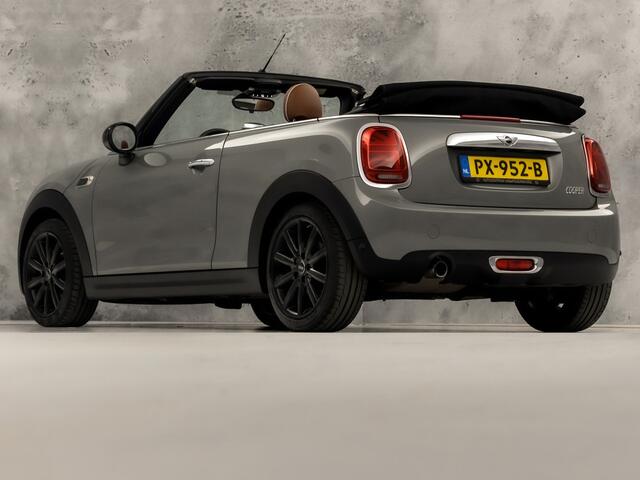 Mini COOPER Cabrio 1.5 Chili Sport (GROOT NAVI, DEALER ONDERHOUDEN, DIAMOND STITCHING, LEDER, STOELVERWARMING, SPORTSTOELEN, JACK UNION ACHTERLICHTEN, PARKEERSENSOREN, NIEUWSTAAT)
