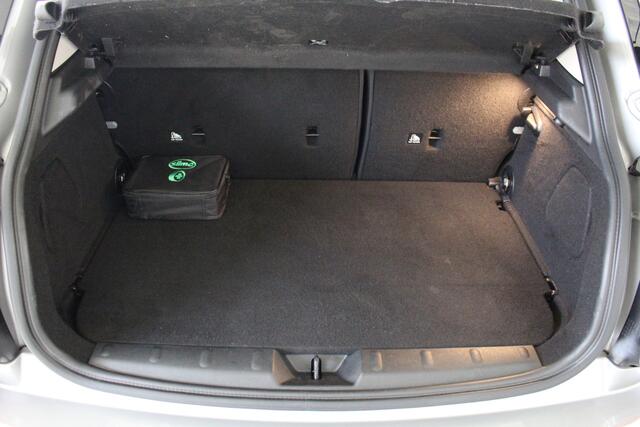 Mini COOPER Mini 1.5 Camden Edition Navigatie | Climate Control | Cruise Control