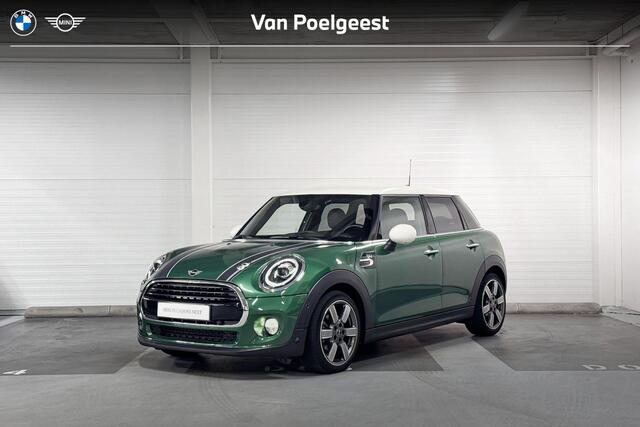 Mini COOPER 5-Deurs | Parkeerassistent | MINI Driving Modes | Stoelverwarming |