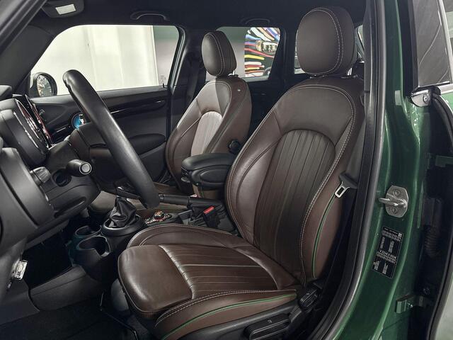 Mini COOPER 5-Deurs | Parkeerassistent | MINI Driving Modes | Stoelverwarming |