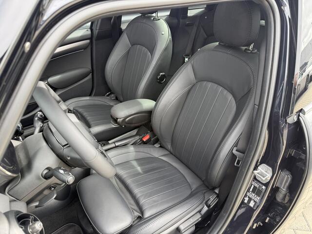 Mini COOPER 5-Deurs 1.5 MINI Yours Pano/Leder/Camera