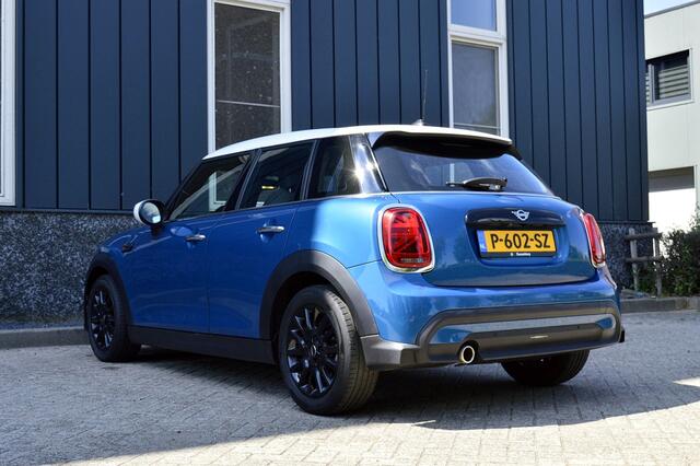 Mini COOPER 5-Deurs 1.5 Business Edition Rijklaarprijs-Garantie Sport Interieur Navigatie Apple carplay Led Camera