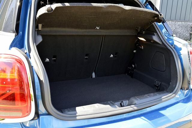 Mini COOPER 5-Deurs 1.5 Business Edition Rijklaarprijs-Garantie Sport Interieur Navigatie Apple carplay Led Camera