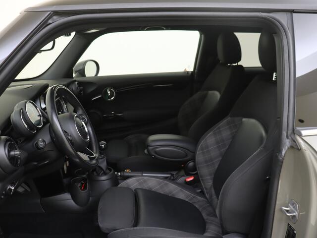 Mini COOPER 3-Deurs 1.5 Chili