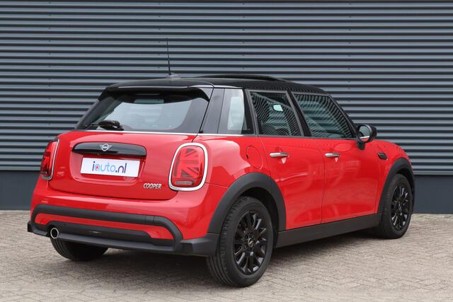 Mini COOPER 5-Deurs 1.5 Premium Plus Pano/Leder/LED/Keyless/Camera/Head-up/CarPlay