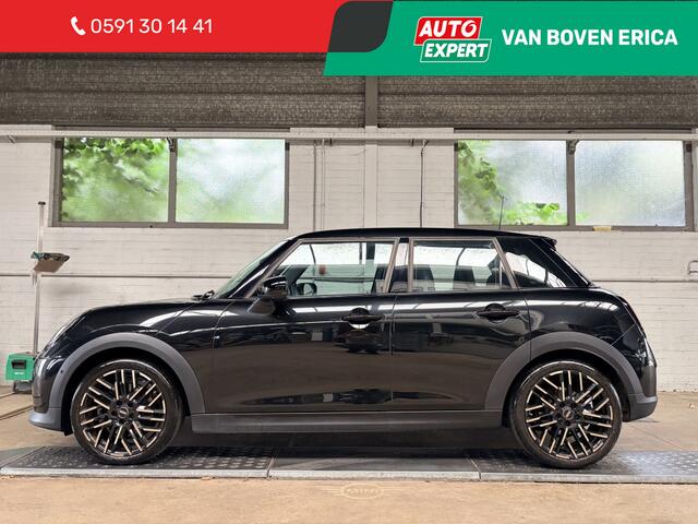 Mini COOPER 1.5 C Favoured 156PK Pakket L Camera 18" HK Audio HUD