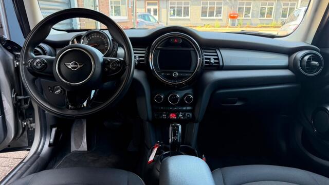 Mini COOPER 1.5 COOPER Busines edition Automaat 5DRS Navi Cruise