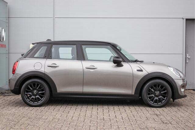 Mini COOPER 5-Deurs 1.5 Business - Navi | Leder | Stoelverw.