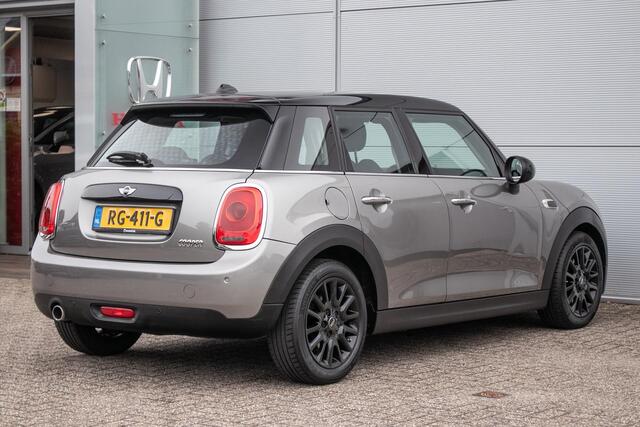 Mini COOPER 5-Deurs 1.5 Business - Navi | Leder | Stoelverw.