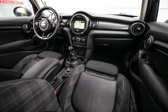 Mini COOPER 5-Deurs 1.5 Business - Navi | Leder | Stoelverw.