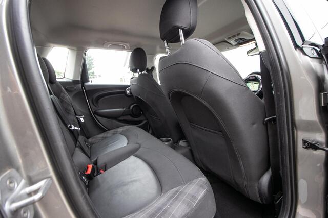 Mini COOPER 5-Deurs 1.5 Business - Navi | Leder | Stoelverw.