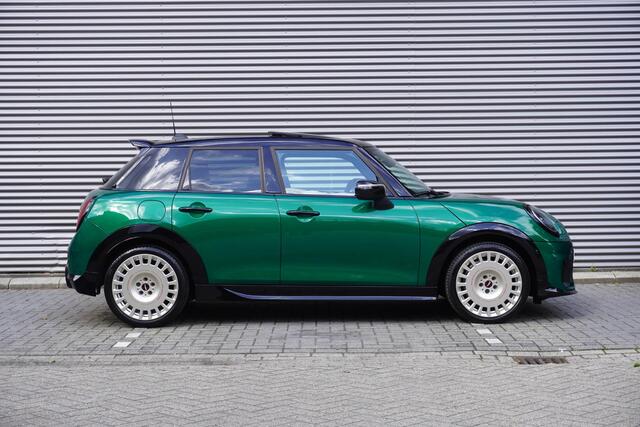 Mini COOPER 5-Deurs C | John Cooper Works Uitvoering | Pakket XL