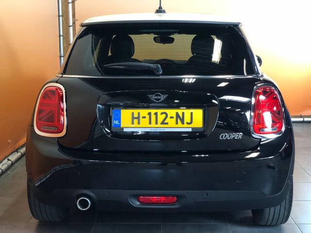 Mini COOPER 3-Deurs 1.5 60 Years Edition NL auto sportstoelen | leer | navi | led | harman kardon | pano dak | head up | dealer onderhouden