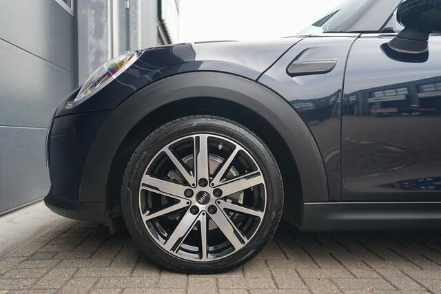 Mini COOPER 1.5 Classic