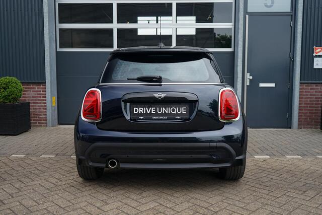 Mini COOPER 1.5 Classic