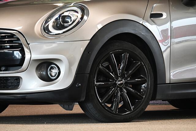 Mini COOPER 5-Deurs 1.5 60 Years Edition FULL OPTION / Head up / Leer / Harman Kardon