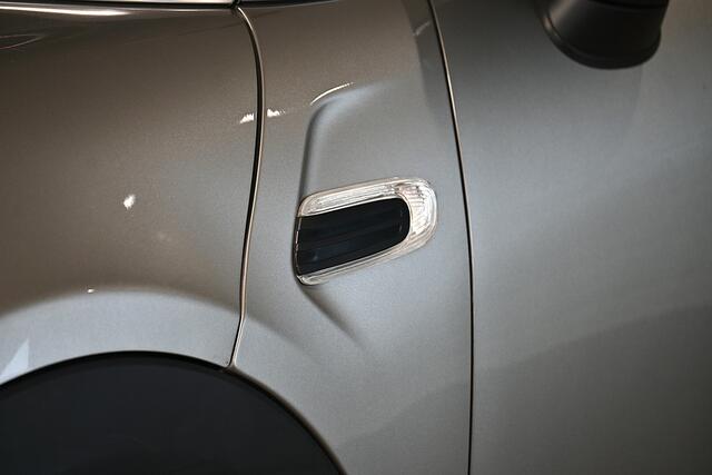 Mini COOPER 5-Deurs 1.5 60 Years Edition FULL OPTION / Head up / Leer / Harman Kardon