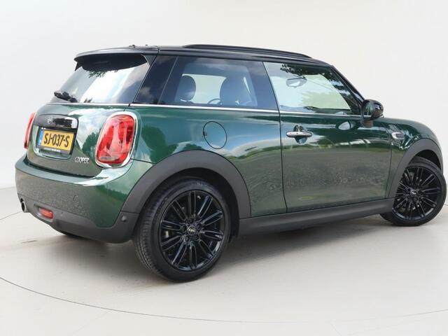 Mini COOPER 3-Deurs 1.5 Chili | Clima | Cruise | Multimedia/Navi | Pano | Stoelverwarming | PDC |
