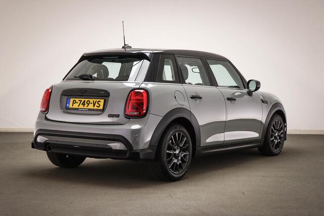 Mini COOPER 5-Deurs 1.5 Business Edition | CLIMA | STOELVERWAMING | DAB | APPLE | MOONWALK GREY