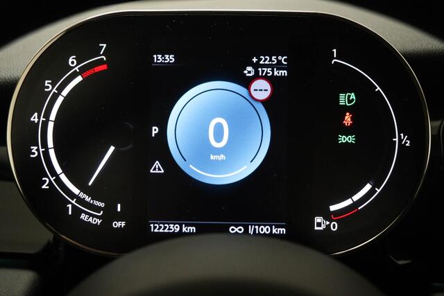 Mini COOPER 5-Deurs 1.5 Business Edition | CLIMA | STOELVERWAMING | DAB | APPLE | MOONWALK GREY