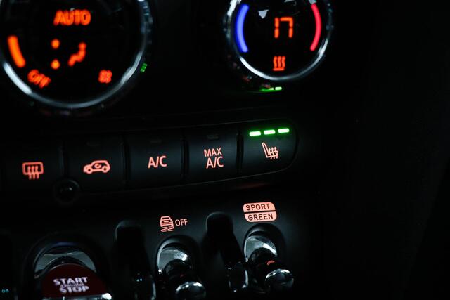 Mini COOPER 5-Deurs 1.5 Business Edition | CLIMA | STOELVERWAMING | DAB | APPLE | MOONWALK GREY