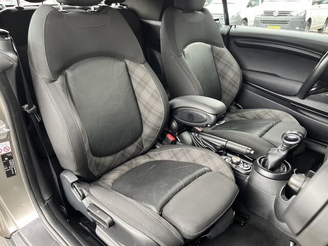 Mini COOPER Cabrio 1.5 Salt Airco Cruise control Stoelverwarming Stuurwiel multifunctioneel Telefoonverbinding Navigatiesysteem 4-Persoons