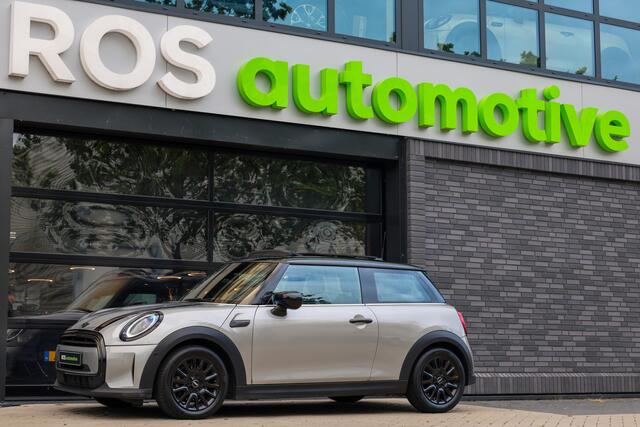 Mini COOPER 3-Deurs 1.5 Classic | PANO | HUD | CAMERA | KEYLESS | LEDER |
