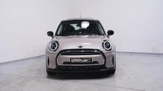 Mini COOPER 5-Deurs 1.5 Business Edition 2e Eig. NAP Clima Navi Panodak PDC achter Apple-carplay bleutooth telefonie Sportstoelen voor half lederen bekleding cruise-controle