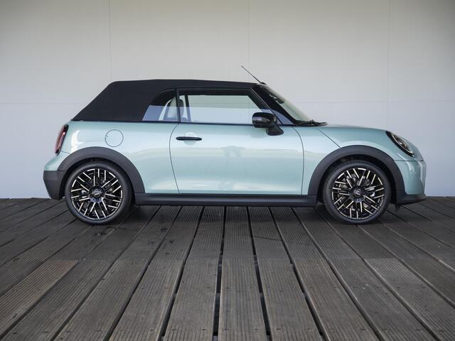Mini COOPER Cabrio C Favoured XL-pakket | Elektrisch verstelbare stoelen | Harman Kardon | Parking Assistant Plus |