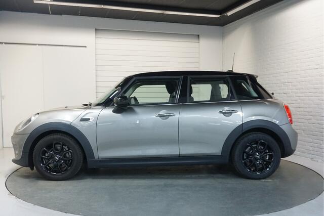 Mini COOPER Mini 1.5 Rijklaar! | Eerste eigenaar | Carplay | NAP