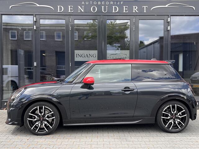 Mini COOPER 3-Deurs 1.5 C John Cooper Works XL PANO / MASSAGE / HARMAN